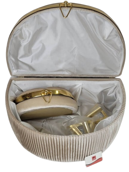 Coffret_en_velours_pour_mariage_beige_ouvert-removebg-preview